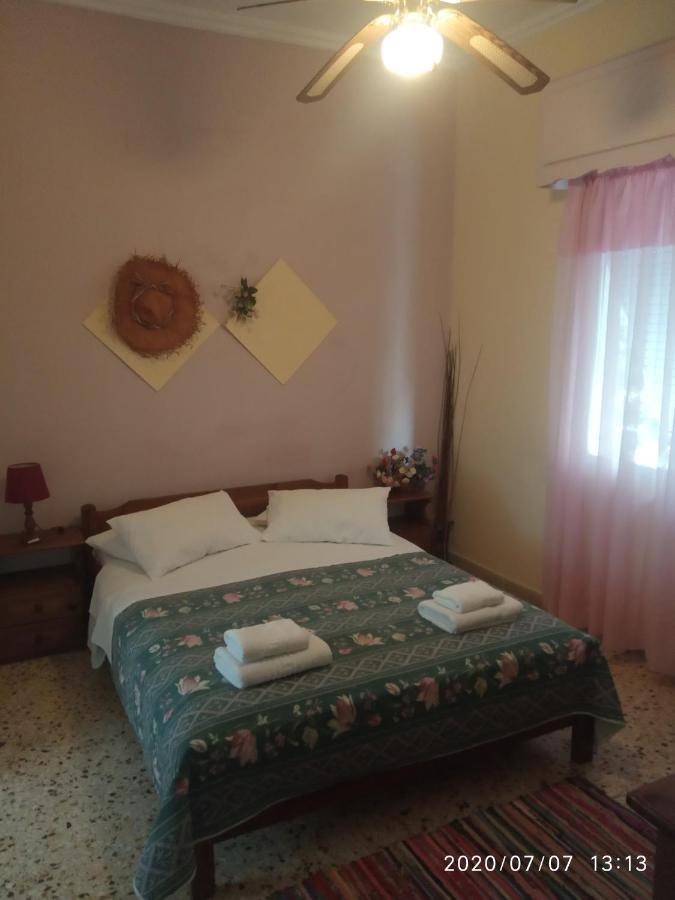 Aegina Captain'S Rooms מראה חיצוני תמונה