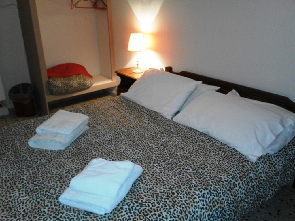 Aegina Captain'S Rooms מראה חיצוני תמונה