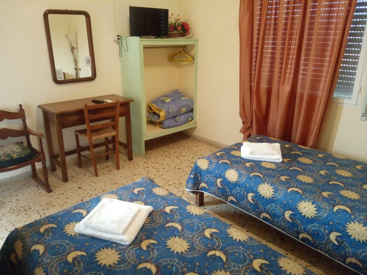 Aegina Captain'S Rooms מראה חיצוני תמונה